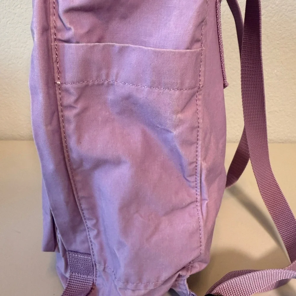 Fjallraven Kanken Backpack 23510 Vinylon Purple Lilac One Size Classic Logo